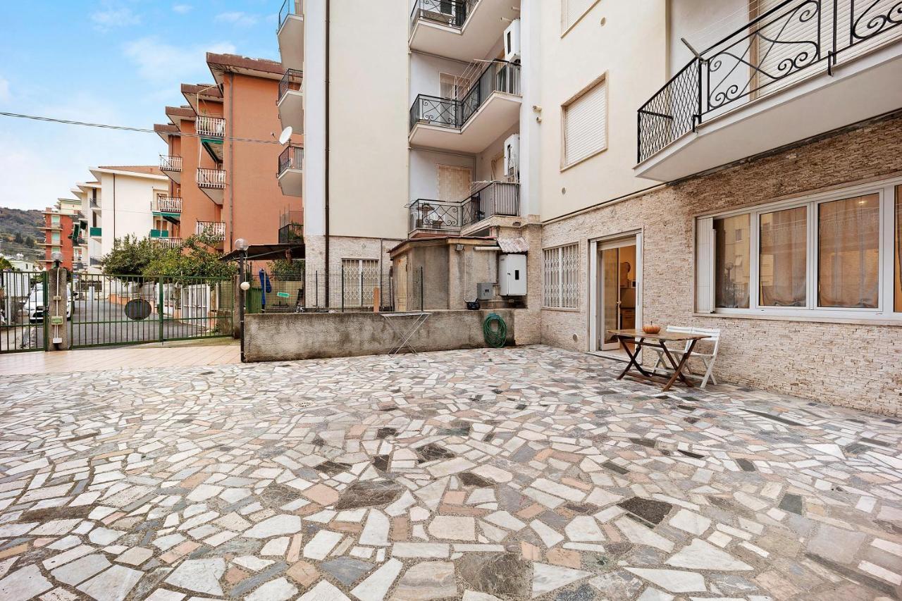 La Ballerina Di Alassio Exteriér fotografie